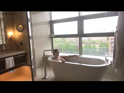 ❤️ Bebé tremendo A masturbar-se apaixonadamente na sua rata na casa de banho ❤ Porno vídeo em pt.tuberxxx.ru ❤