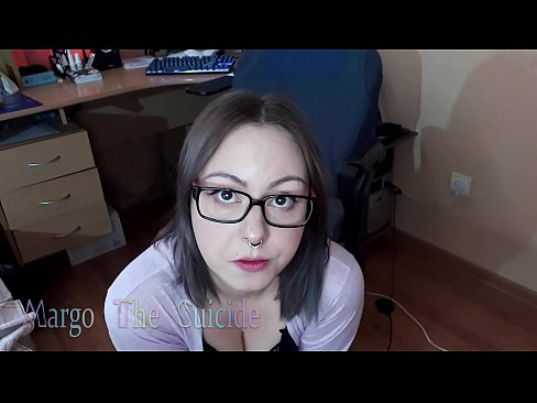 ❤️ Rapariga Sexy com Dildo de Óculos Chupa Profundamente na Câmara ❤ Porno vídeo em pt.tuberxxx.ru ❤