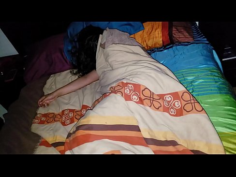 ❤️ Stepson berating a sua jovem madrasta enquanto ela dorme. ❤ Porno vídeo em pt.tuberxxx.ru ❤